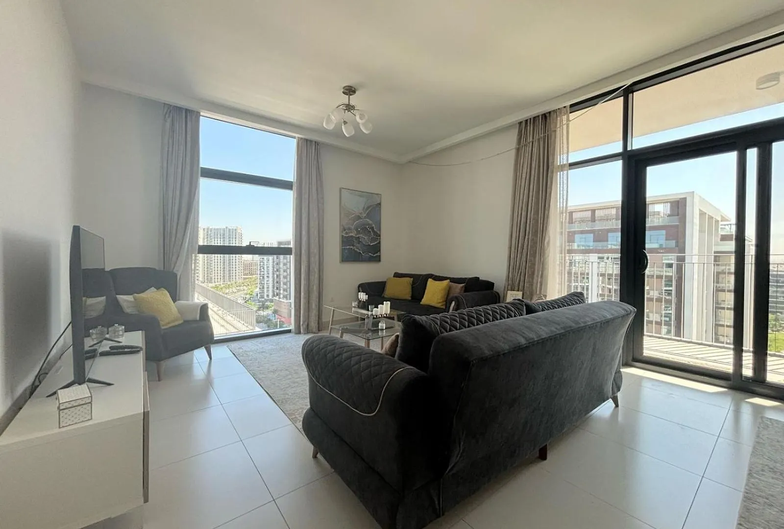 Charming 3 Bedrooms Apartment In Dubai Hills